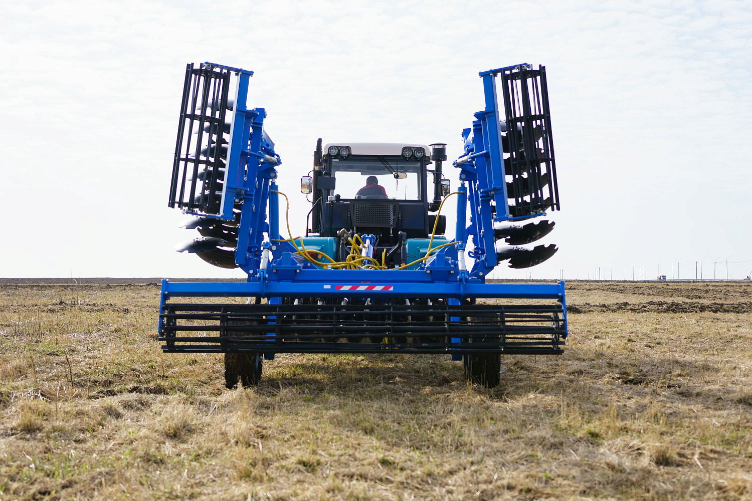 Борона дисковая полуприцепная двухрядная DANA БДП-6×2У («Алмаз»)